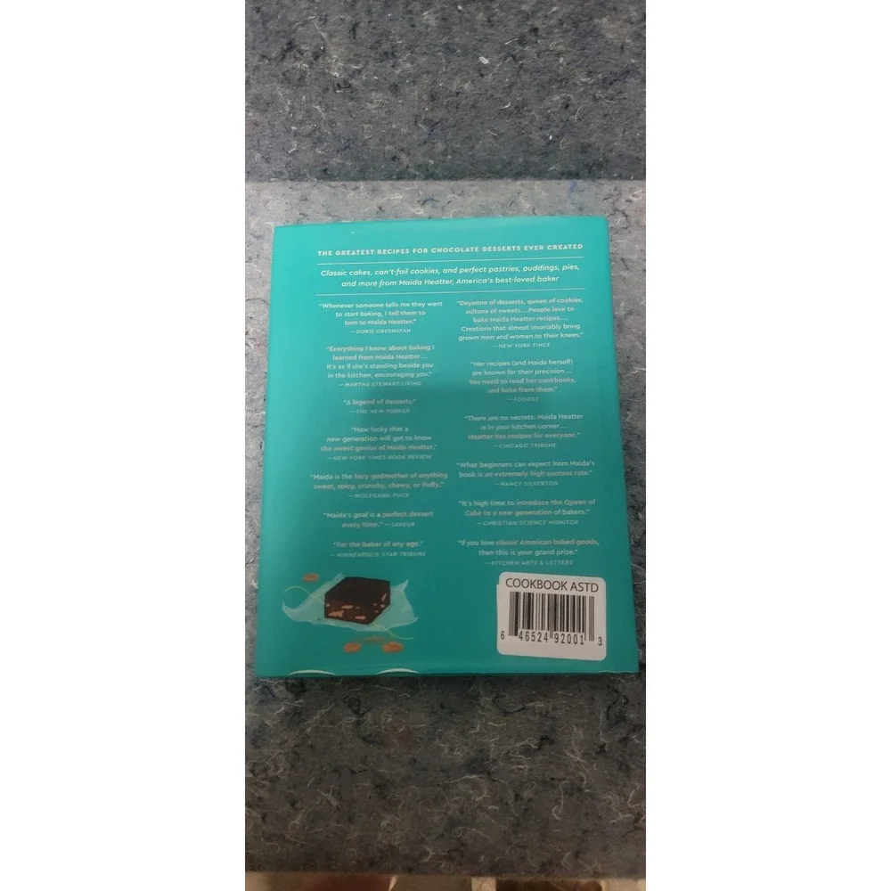 Chocolate Is‎ Forever: Cookbook Classic Cakes, Cookies, Pastries, and more